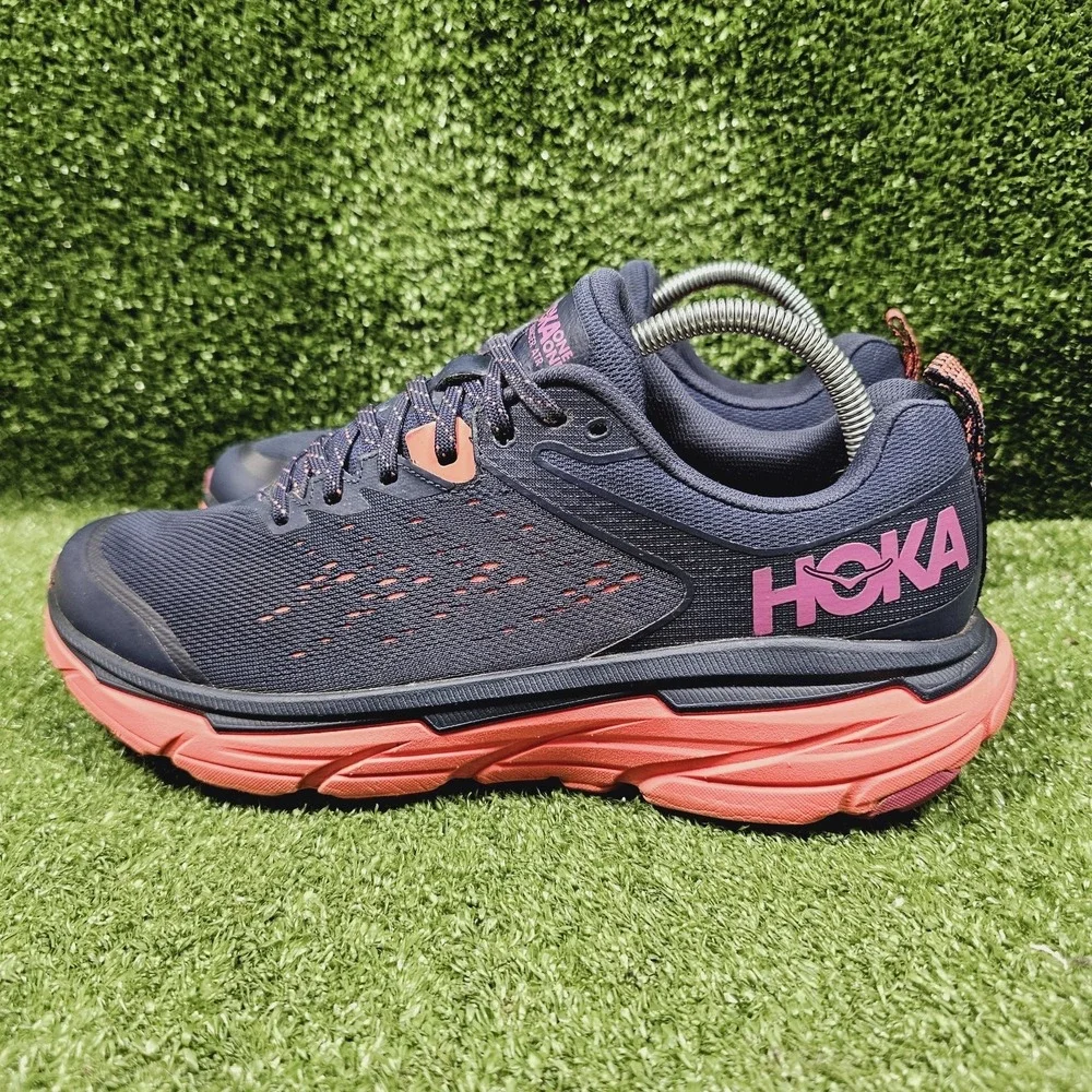 Hoka One One Challenger ATR 6 Black Iris Athletic Running Sneakers Womens 9.5